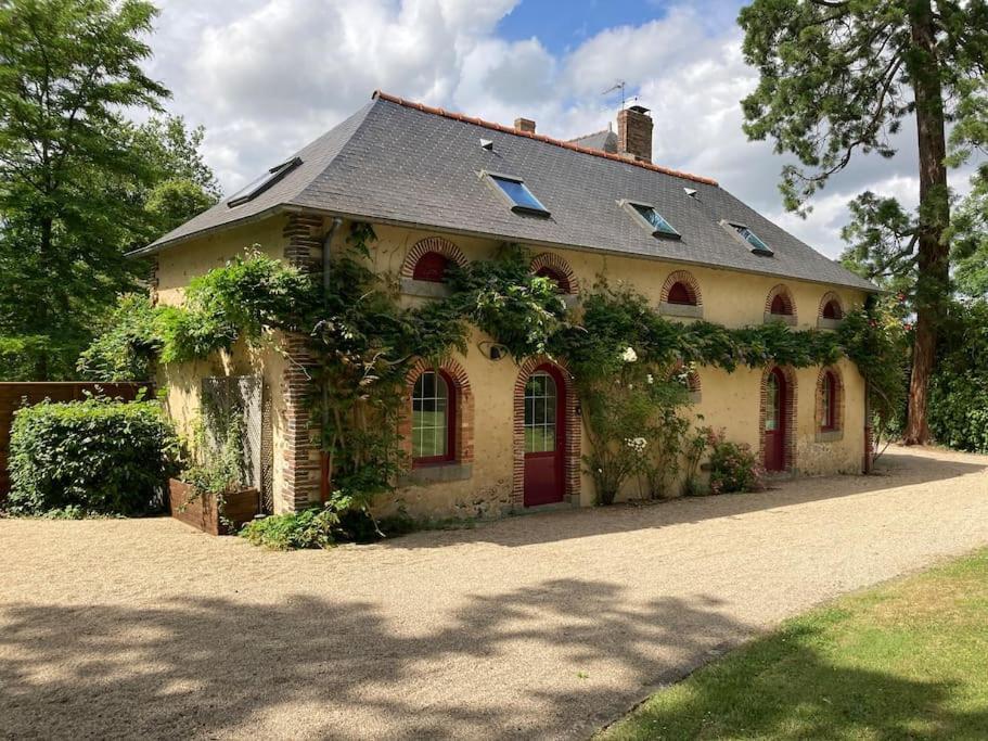 Les Bosquets Villa Saint-Ouen-Des-Toits Kültér fotó