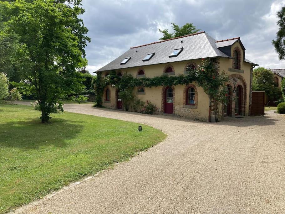 Les Bosquets Villa Saint-Ouen-Des-Toits Kültér fotó